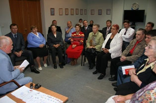 Встреча с обществеными помощниками Главы города Глазова А.В. Вершинина