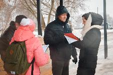 Волонтеры проводят опрос о благоустройстве улицы Кирова