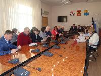 Депутаты заслушали информацию о подготовке к новогодним праздникам