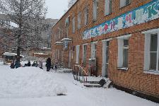 «Дельфинчик» - маленький, но уютный детский сад, спрятавшийся во дворах на улице Кирова. После ремонта здесь стало еще уютнее