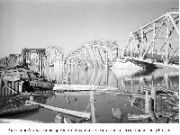1 июня 1943 Взорванный немцами во время отступления железнодорожный мост через реку Волхов