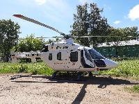 Вертолет санавиации на территории больницы