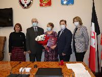 Награждение Бусыгиной Галины Яковлевны, члена ветеранской организации АО "ЧМЗ"
